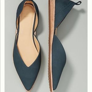 Bill Blass Sybil flat